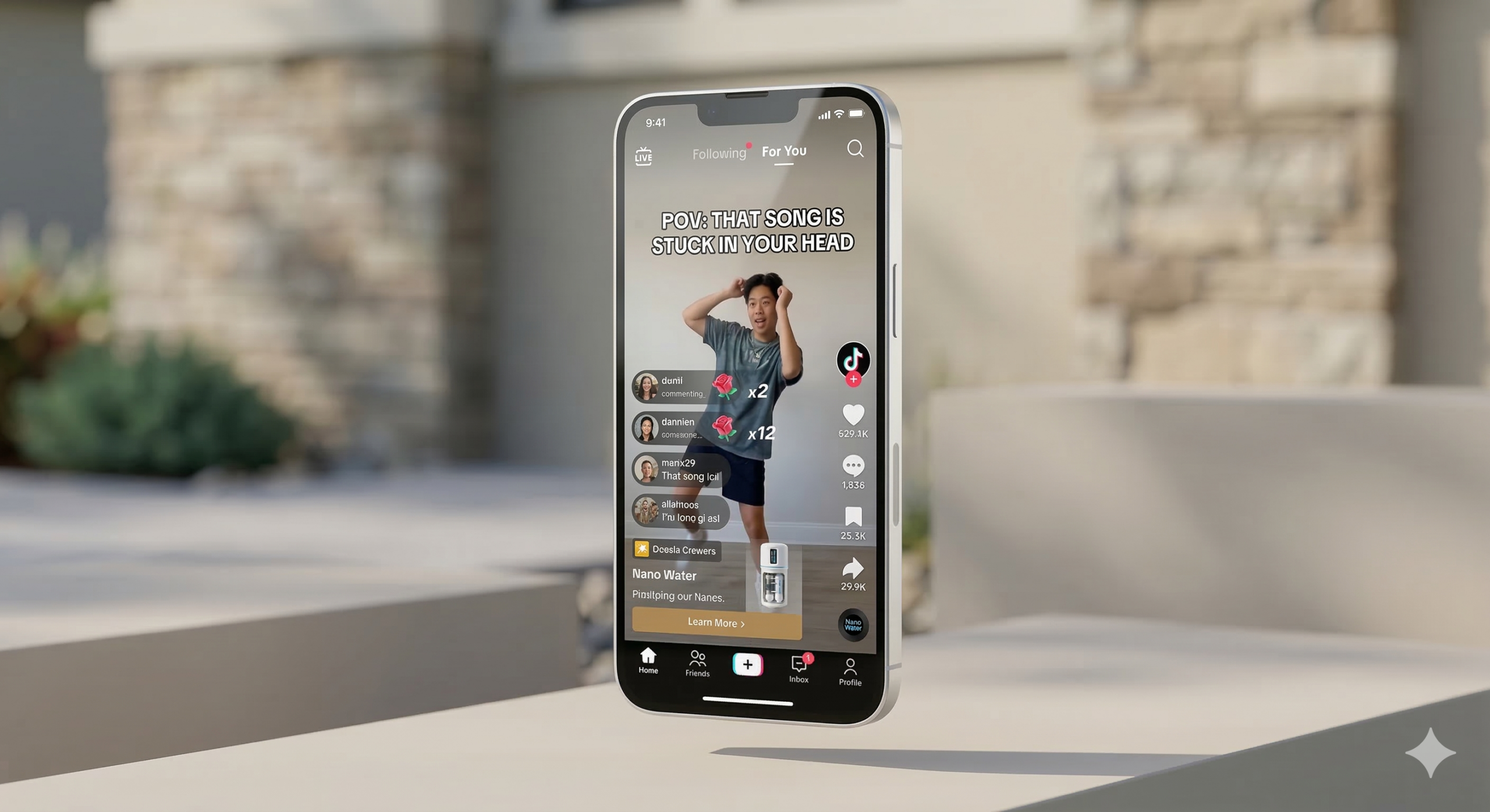 אסטרטגיית תוכן לטיקטוק: האם העסק שלכם חייב להיות שם?